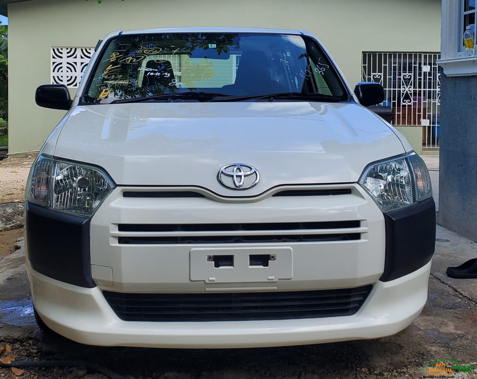 TOYOTA SUCCEED VAN 2018