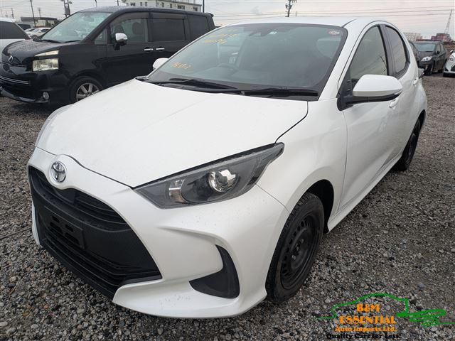 Toyota Yaris 1.5L 4WD – Sporty, Compact & Fully Equipped